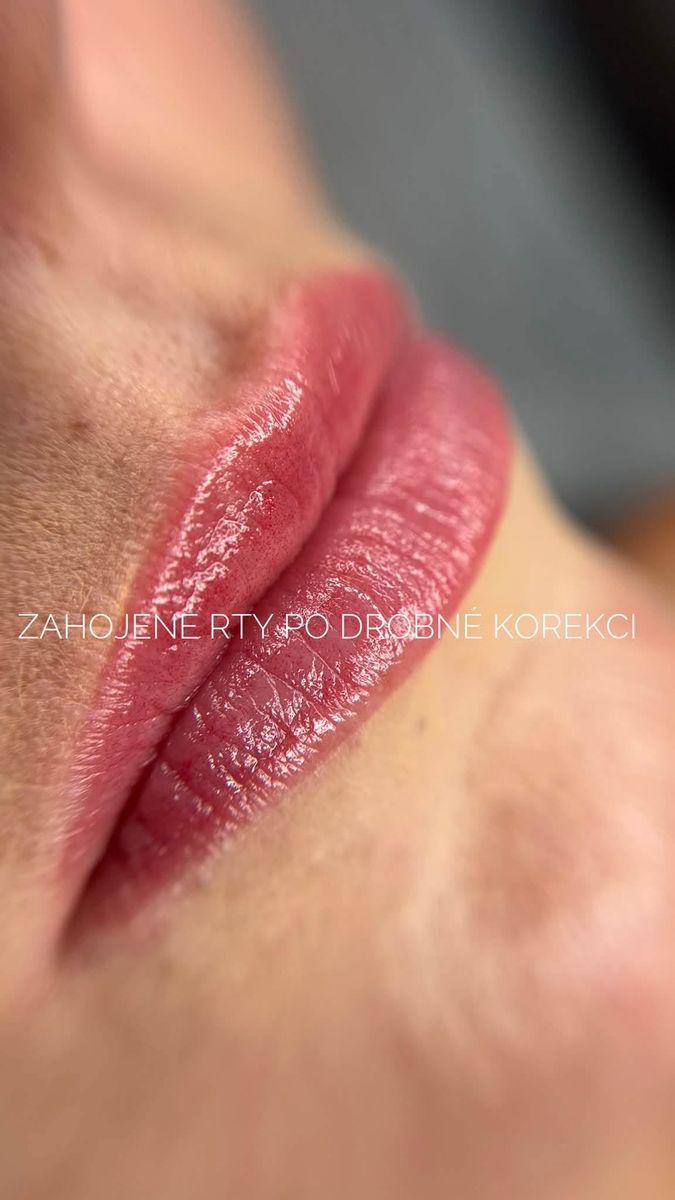 Online kurzy permanentného make-upu